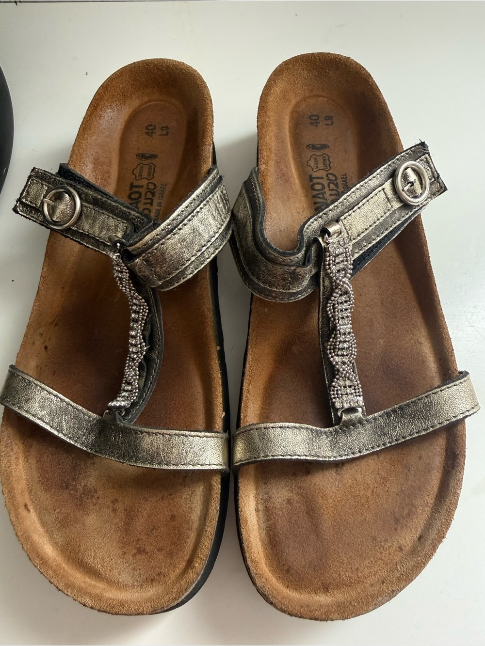 Naot women size 9 Metallic Pewter Beaded T-Strap Sandals
